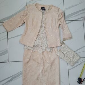 Gorgeous gold 2 piece floral suit set vintage 90s y2k tagged 8 fits smaller